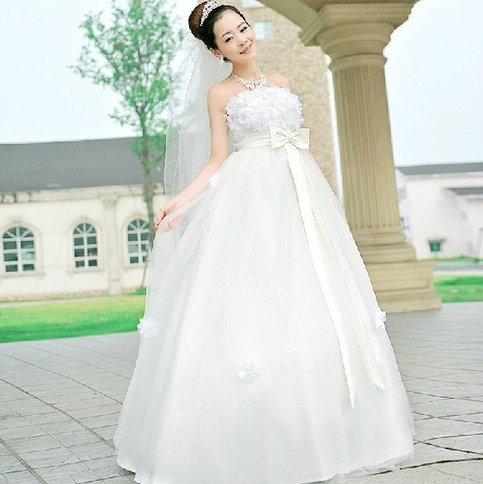 Fabric and design considerations for princess wedding dresses