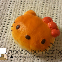 Hello Kitty Re-ment Bread Bun Squishy