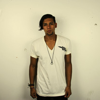 IDR V-Neck
