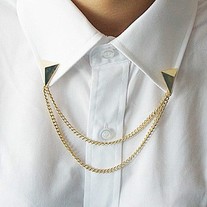 GOLD COLLAR BROOCH