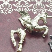 Unicorn Earring 