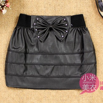 Elastic Waist Pleather Skirt With Studded Bow