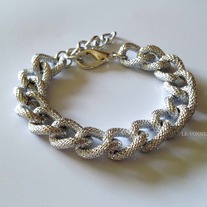 Texture Silver Chain bracelet