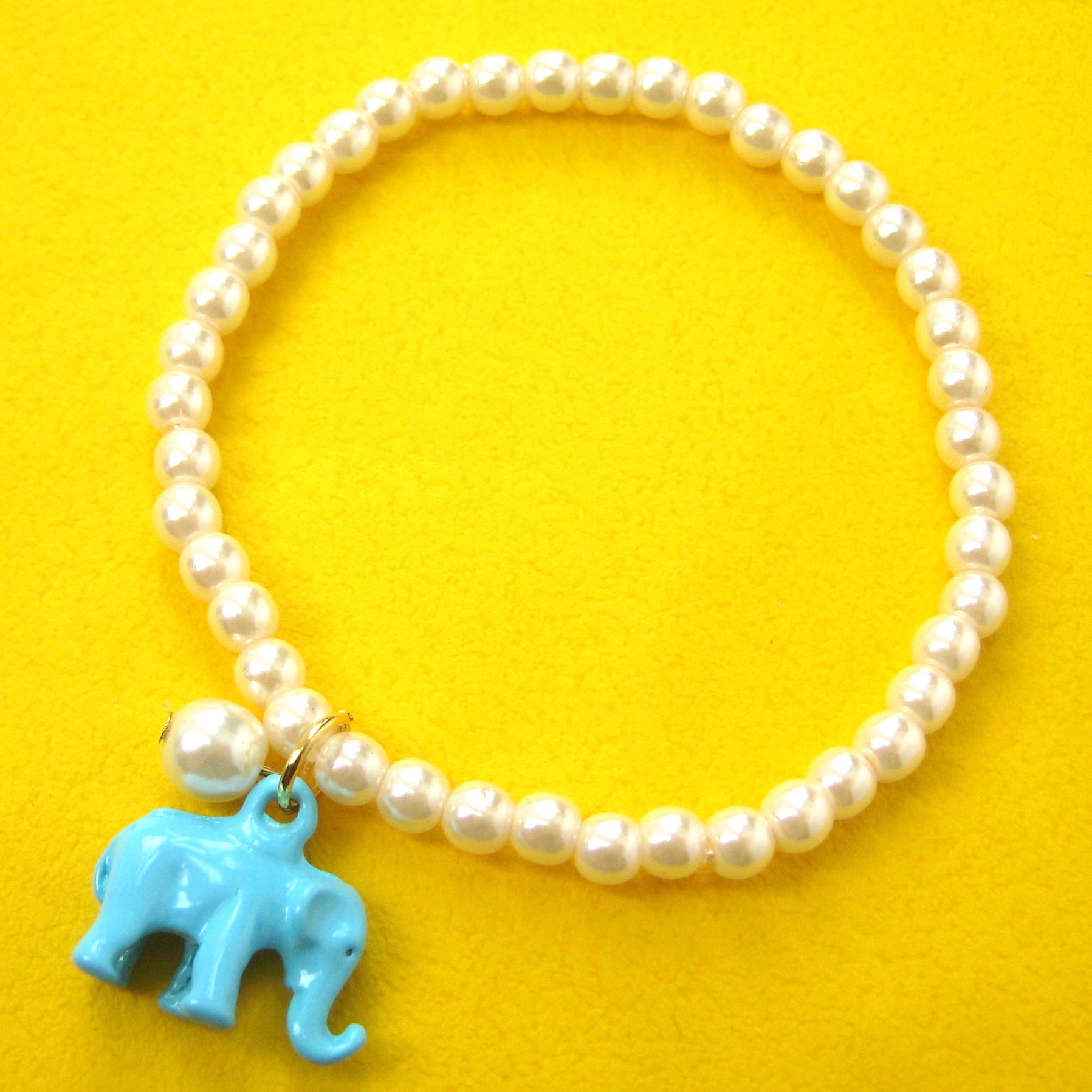 Elephant Animal Stretchy Bracelet in Turquoise Blue with Pearls