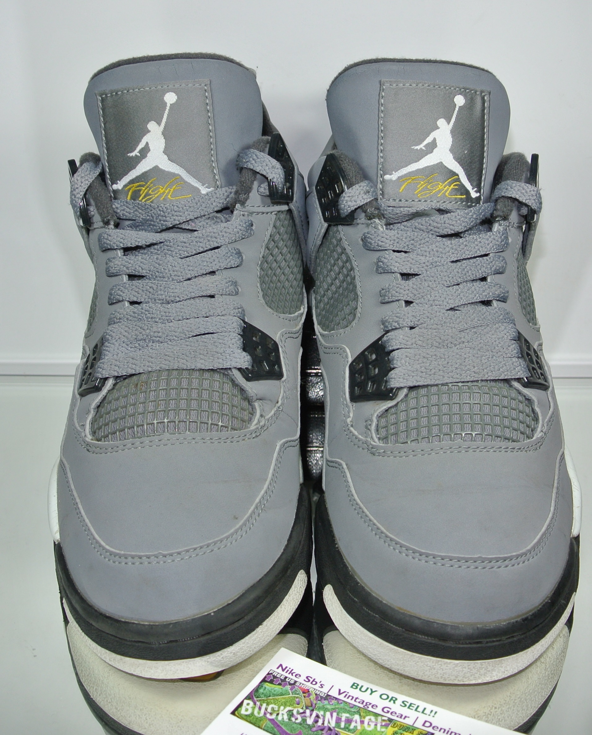 size 8 nike air jordan iv shoes