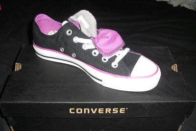 converse black and purple