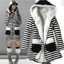 Abrigo Rayas / Stripes Coat 2WH187