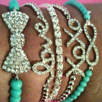 Bow's & Love Stack