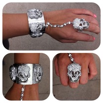 NEW Skull Pic and Ring Set 
