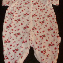 White Footed Sleeper with Red/Pink Flowers-Vitamins Baby Size 6 Months  GS413