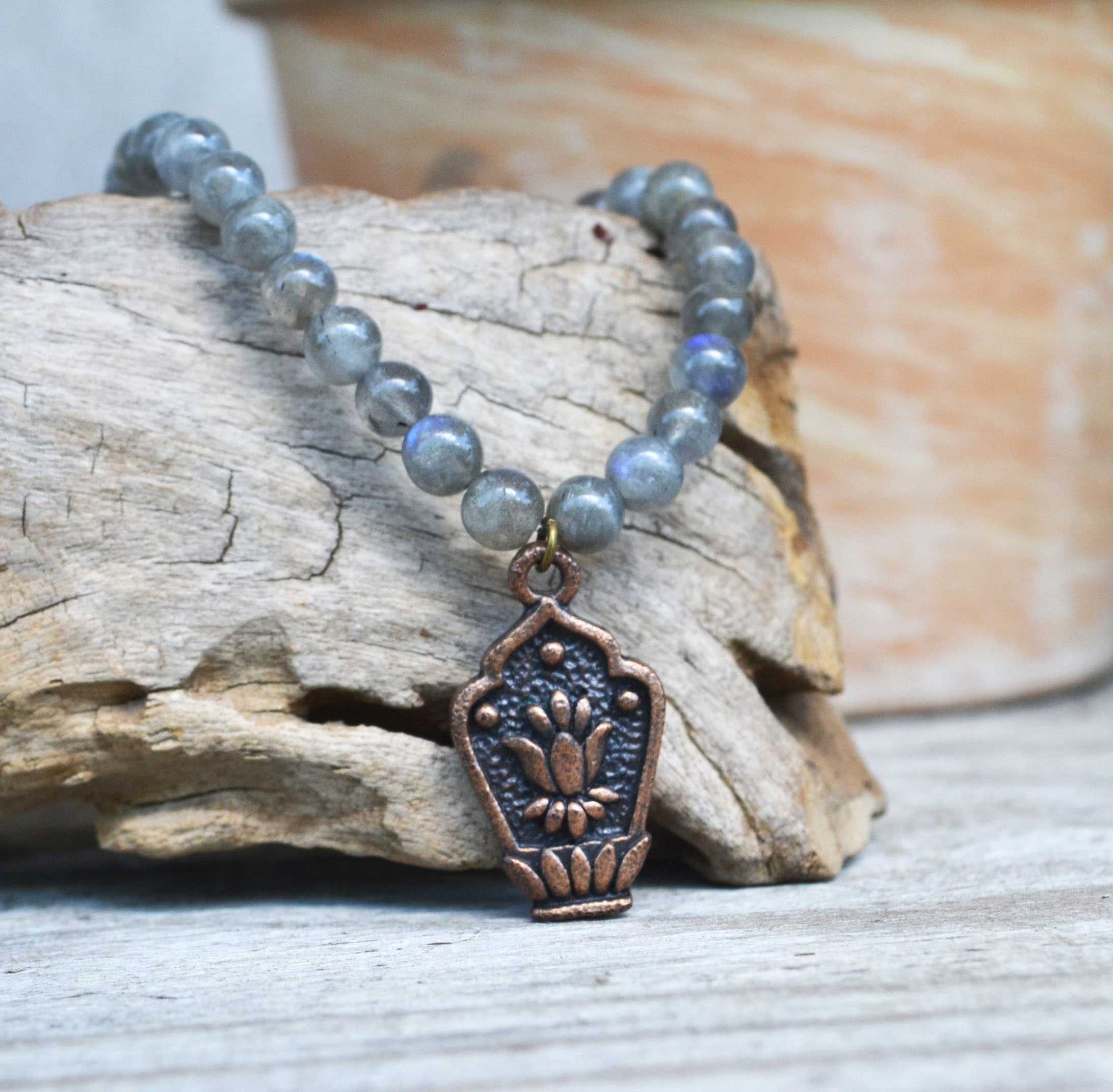 Labradorite Stone Bracelet, Stretch Bracelet, Stone Bracelet, Lotus
