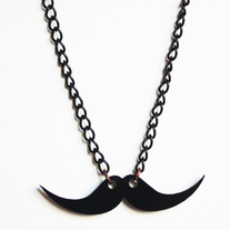 MOUSTACHE NECKLACE