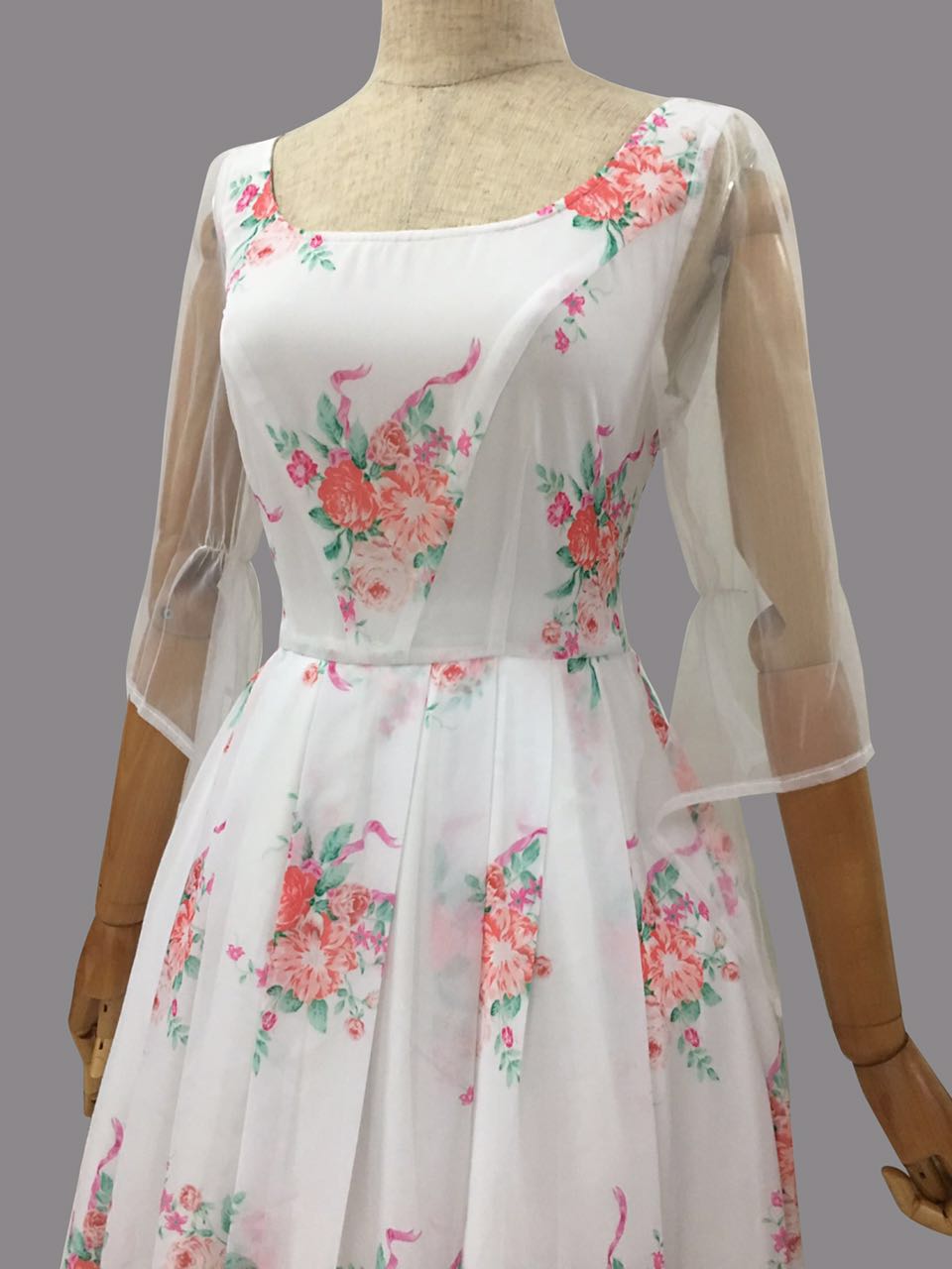 BM33 Belle 2017 white dress celebration dress disneybound chiffon dress long version Â· angel 