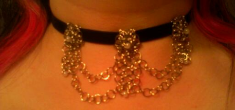 Dawn- Velvet Choker