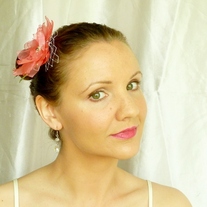 Coral Hair Flower with Pearls  - Thumbnail 2