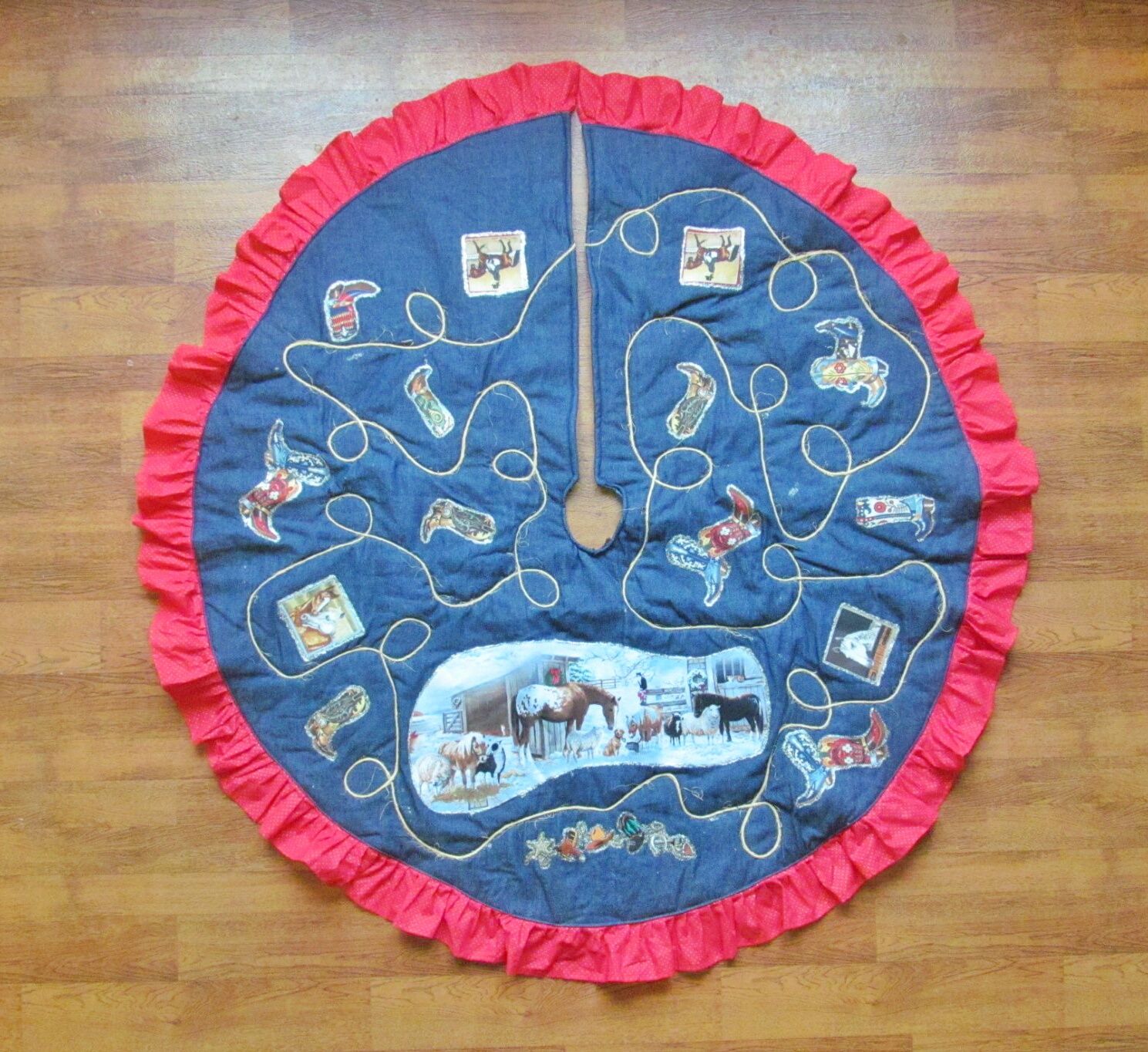 cowboy themed christmas tree skirt 183 tri r ranch quilts cowboy themed christmas tree skirt 183 tri r ranch quilts