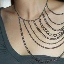Nia_20shoulder_20chain_2019.99_medium