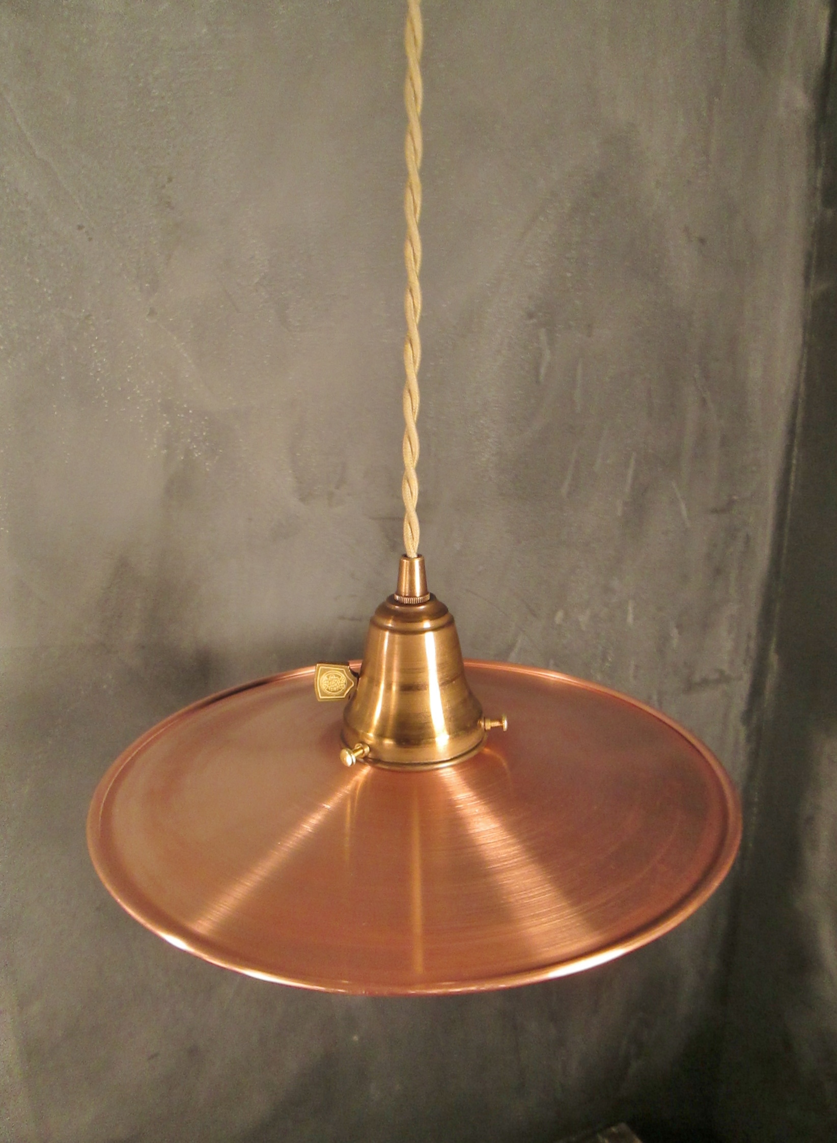 Flat Pendant Light