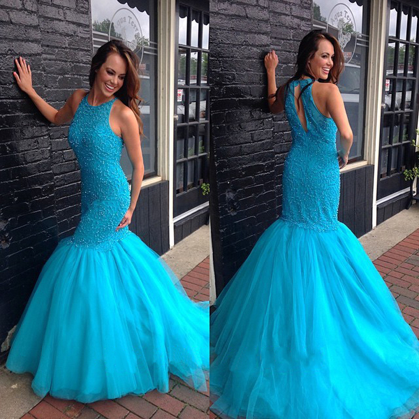 Sleeveless Scoop Neck Prom Dress