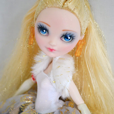 Custom Monster High And Ever After High Dolls Petit Papillon