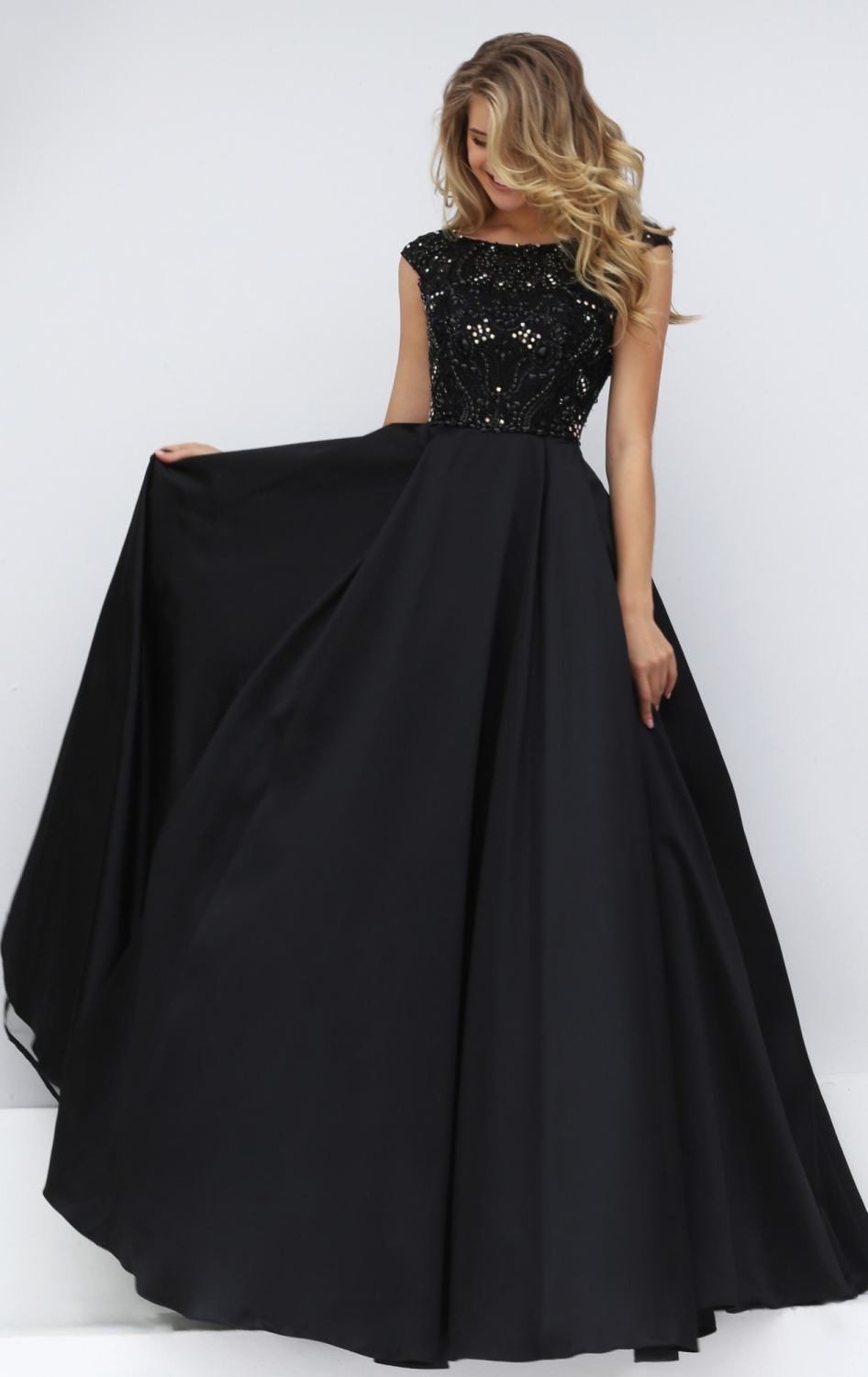 Floor Length Black Dress With Long Sleeves Ficts