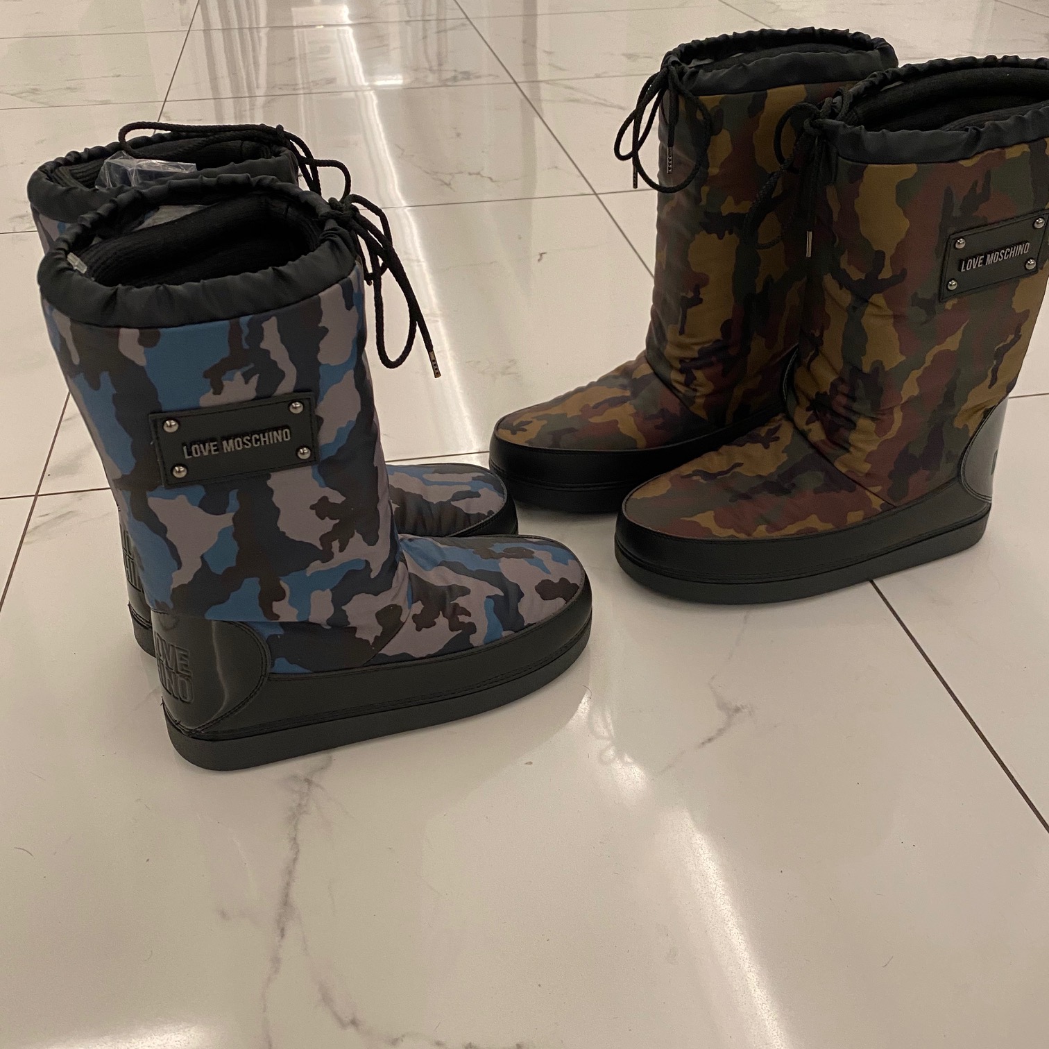moschino moon boots