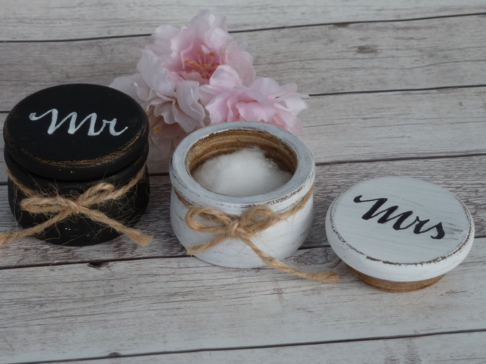 bride and groom ring box