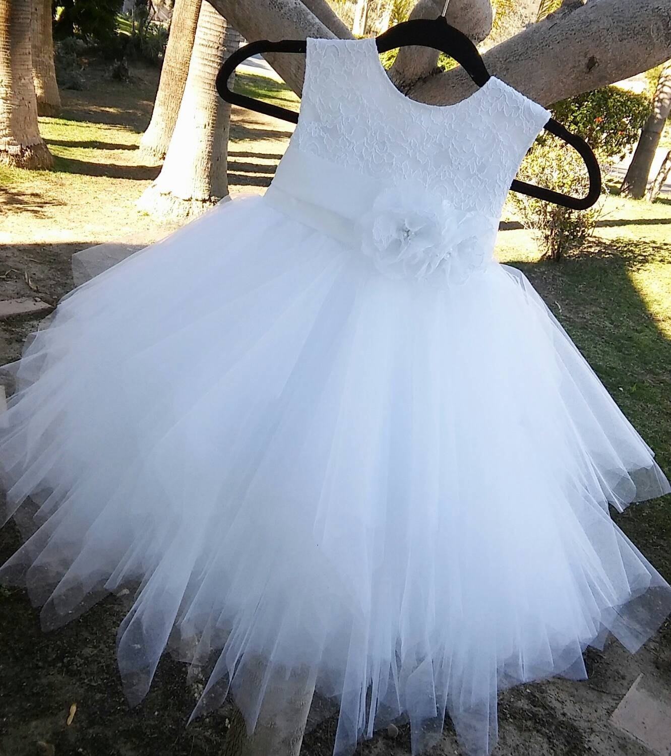 Cute White Ivory Tulle Lace Flower Girl Dresses For Weddings Scoop Ball Gown Kids Prom Dresses Girls Pageant Dresses Vestidos 186 Sold By Flowergirlprom On Storenvy